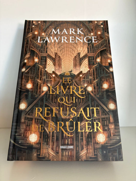 Le livre qui refusait de brûler (1) - Mark Lawrence (Relié)