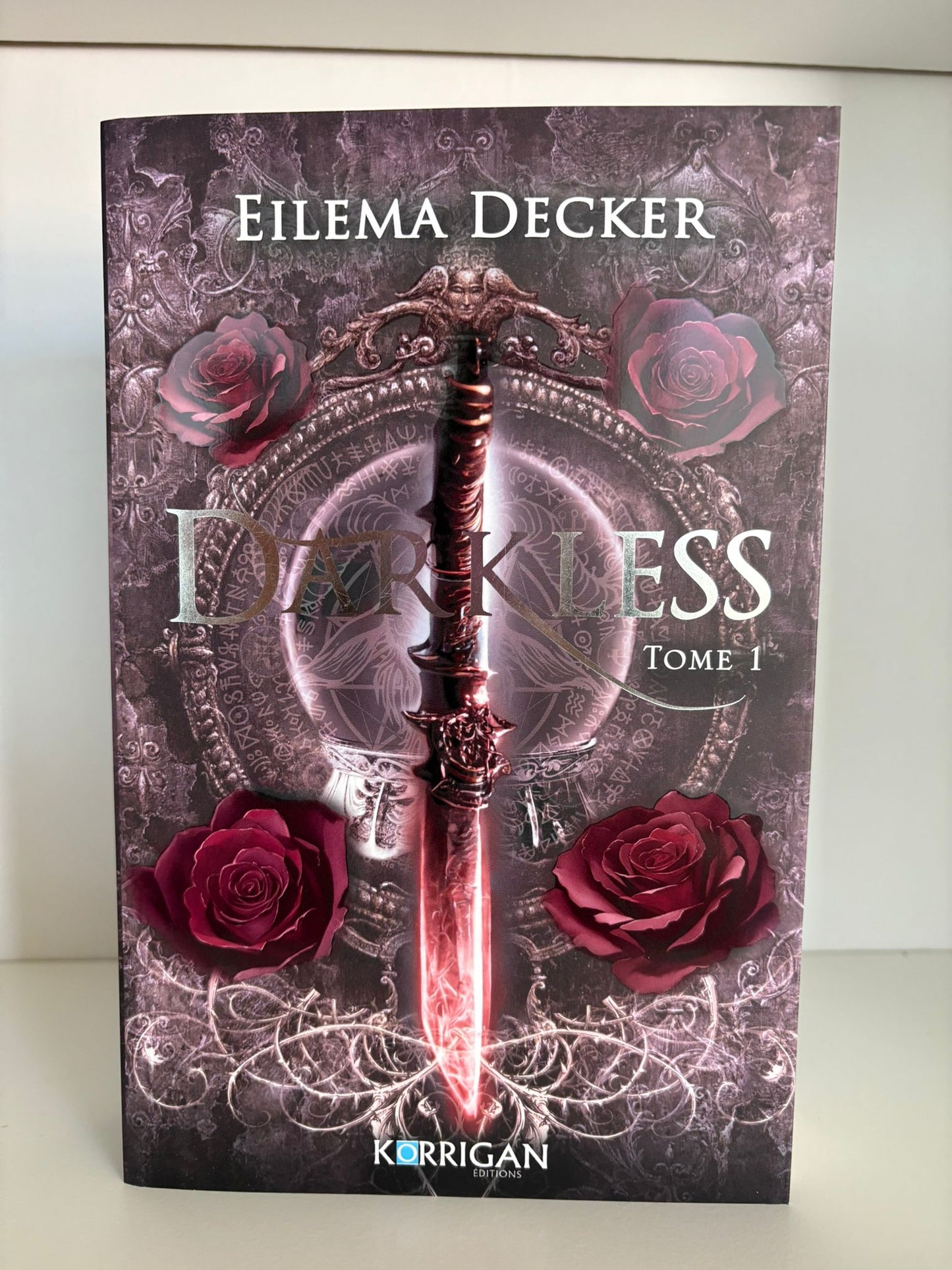 Darkless (1) - Eilema Decker (Broché)