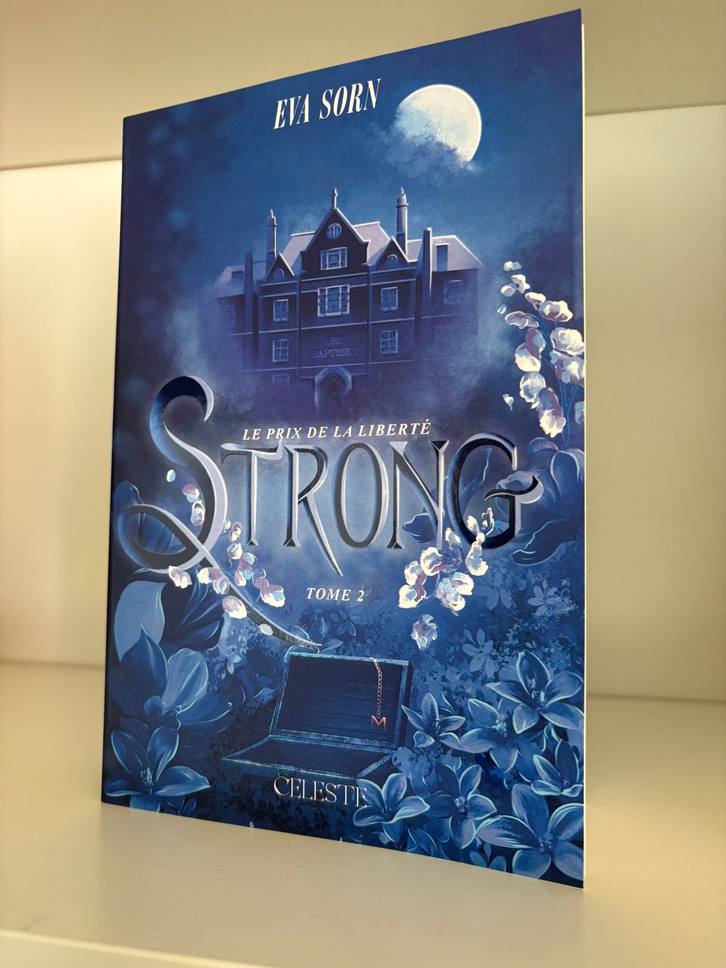 Strong (2) - Eva Sorn (Broché)