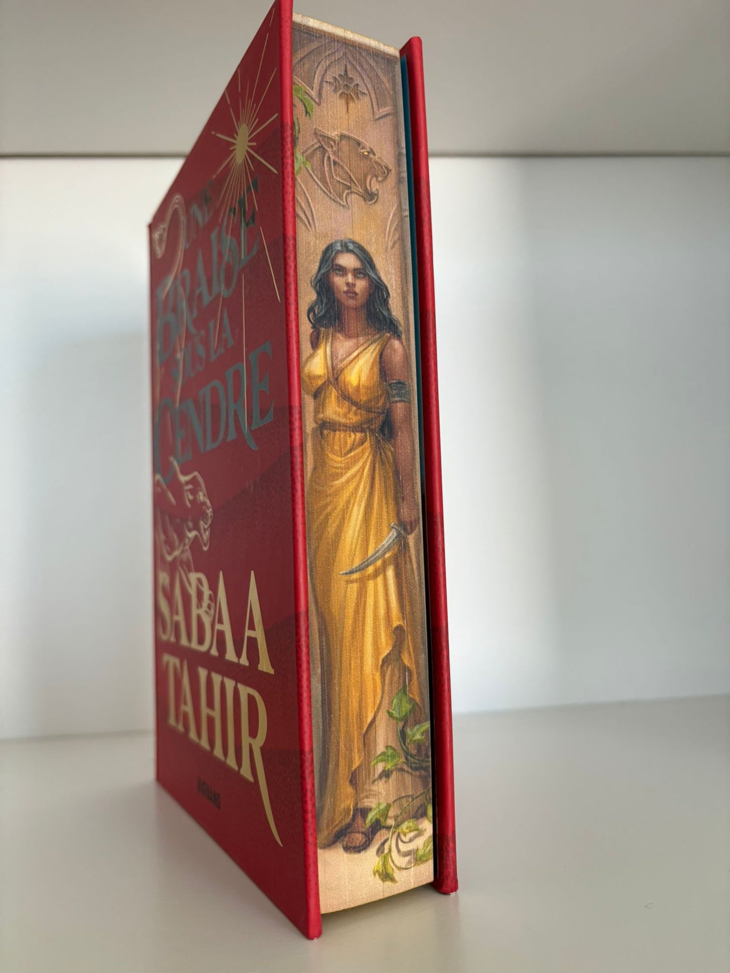 Une braise sous la cendre - Sabaa Tahir (Relié)