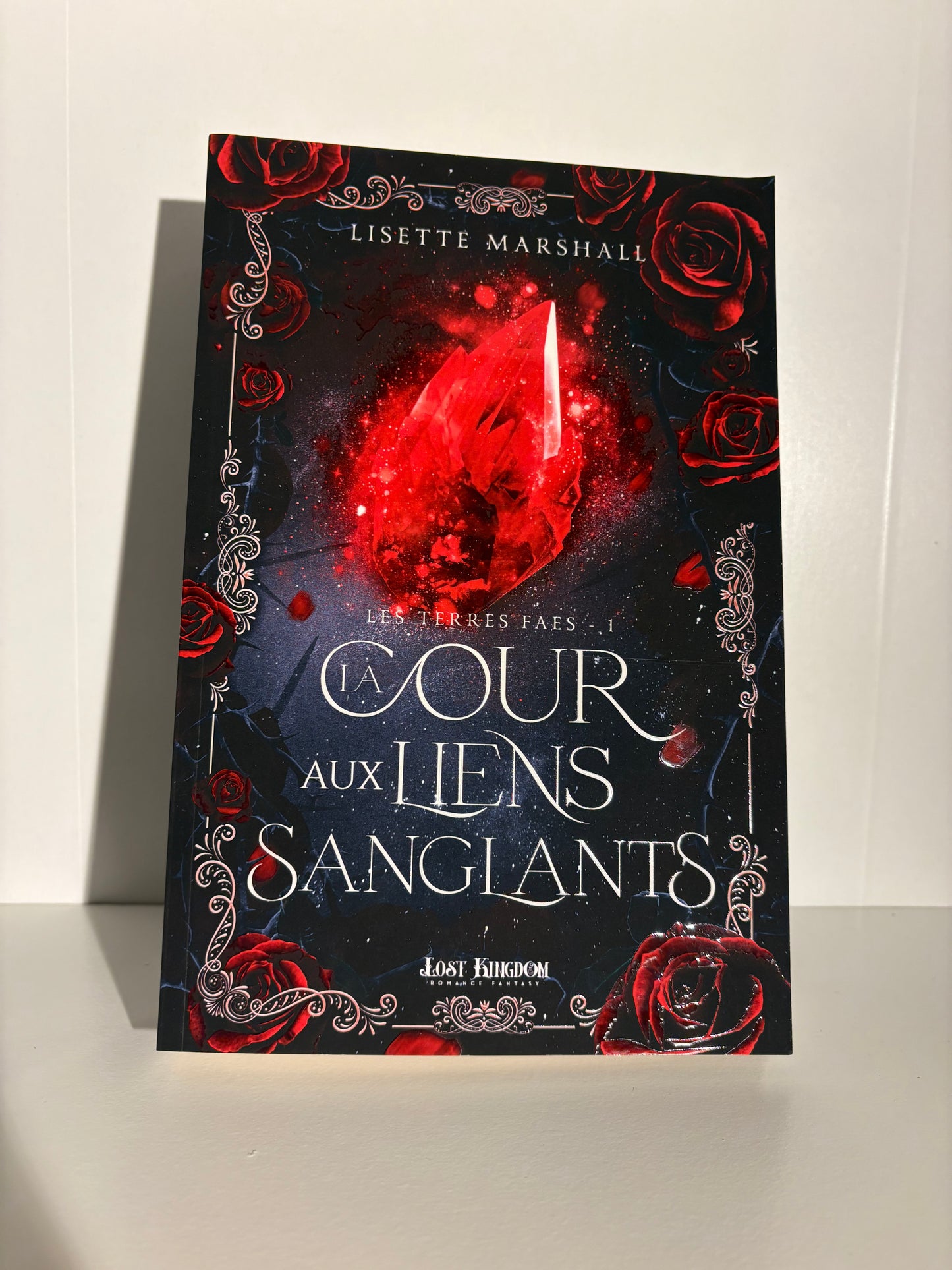 La Cour aux liens Sanglants (1) - Lisette Marshall (Broche)